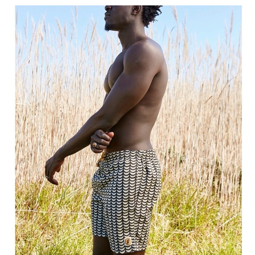 NWT MAMI WATA luxe brand  Tofu Swim Shorts in Size 34 (M)